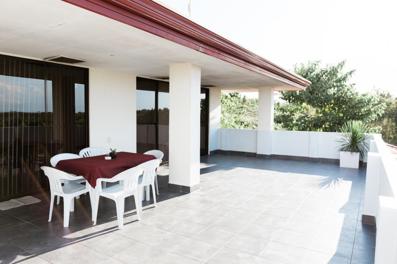 Seaview Hills Luxury Apartments & Rooms Dauis Buitenkant foto